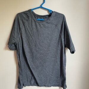 Boys athletic t-shirt M (8)